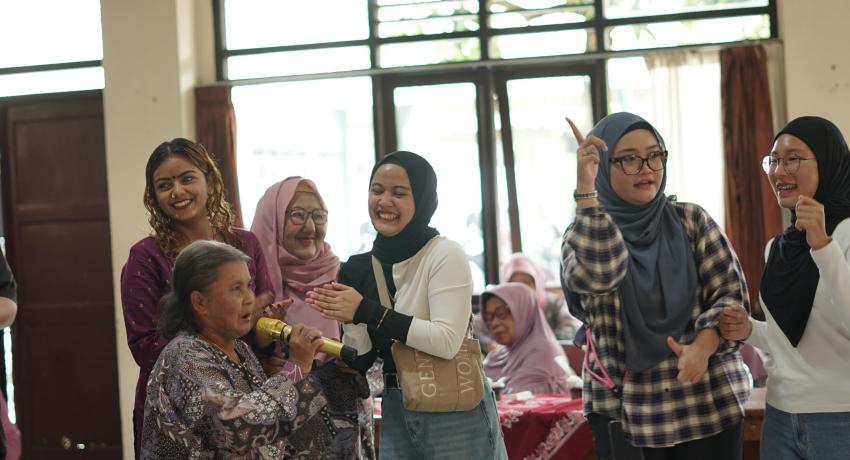 Tears and Smiles at Tresna Werda Welfare Home: Nanyang Polytechnic Students Learn About Social Care in Indonesia