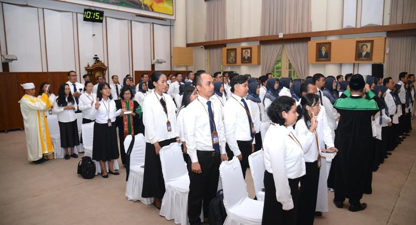 139 UNY Lecturers Officially Appointed as Civil Servants, Rector Emphasizes Education as a Civilizational Investment