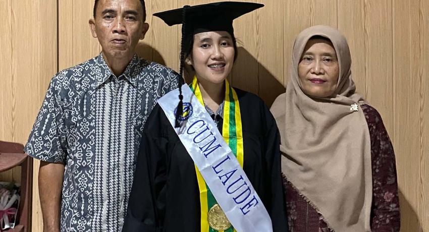 Frida’s Graduation Story: A Journey of Perseverance