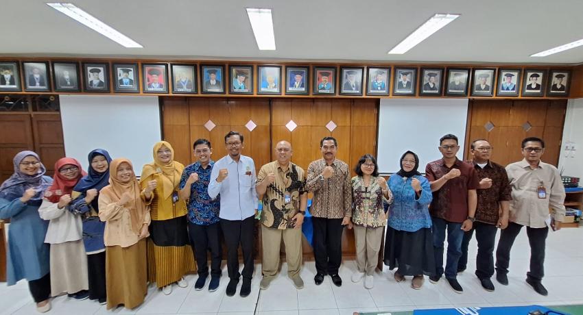 UNY and Universitas Udayana  Collaboration on Orchid Bonsai Cultivation